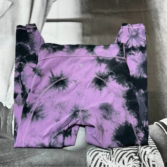 Lululemon Power Thru High-Rise Women’s Sz 10 tie-dye Leggings A36 - Picture 3 of 6